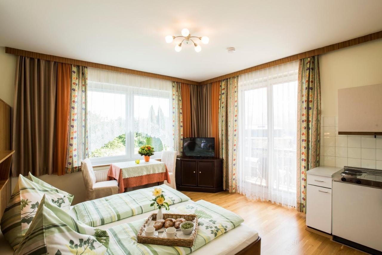 Apartamento Gaestehaus Karawankenblick Drobollach am Faakersee Exterior foto